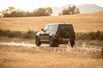 Land Rover Defender 110 V8 Carretera 00022