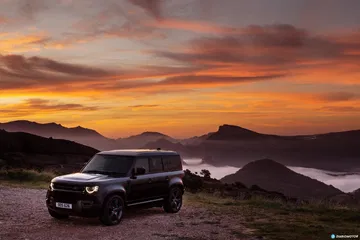 Land Rover Defender 110 V8 Exterior 00006