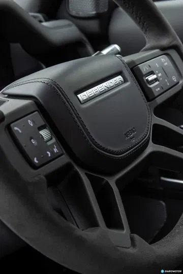 Land Rover Defender 110 V8 Interior 00014