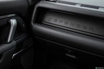 Land Rover Defender 110 V8 Interior 00016
