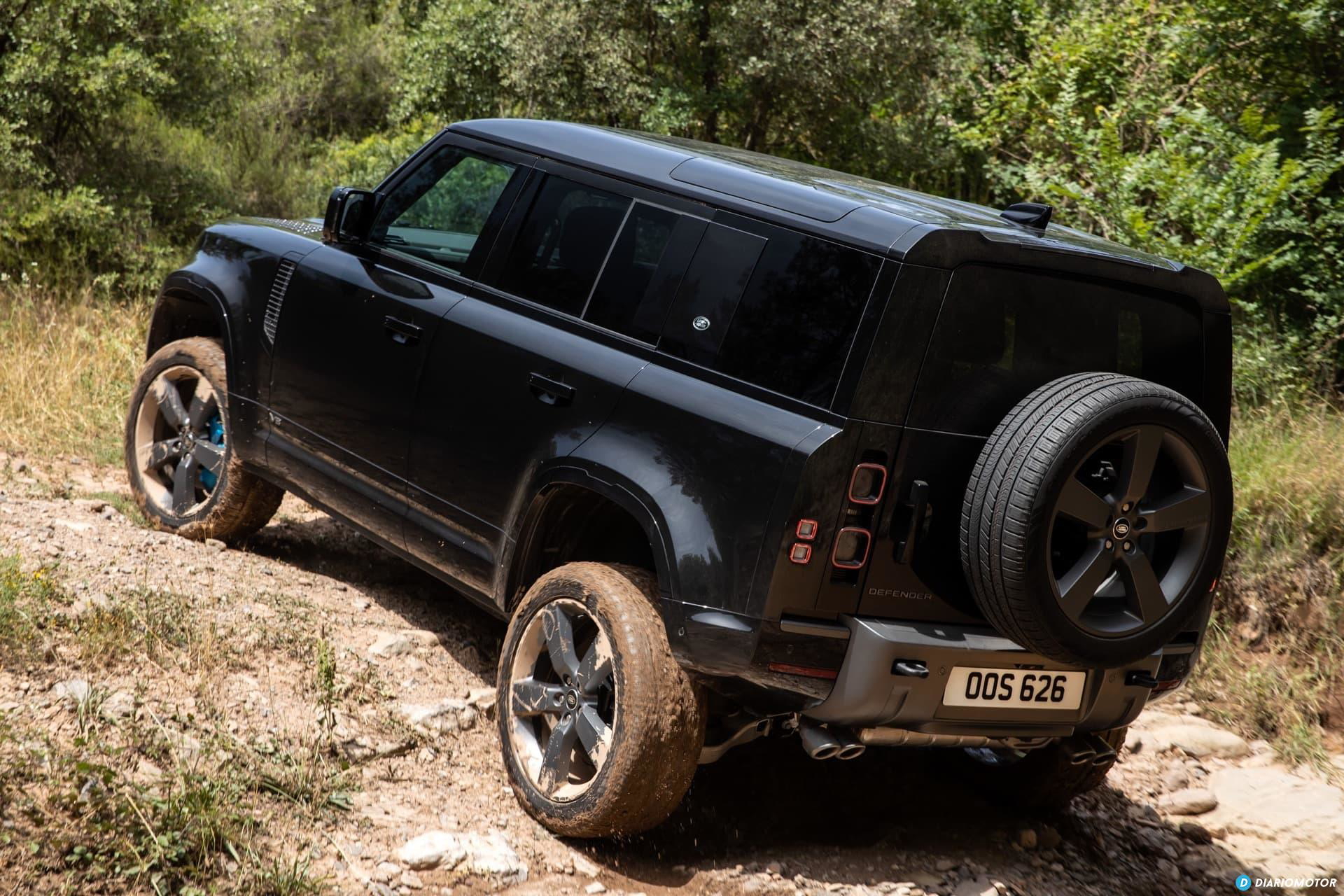 Land Rover Defender 110 V8 Offroad 00006