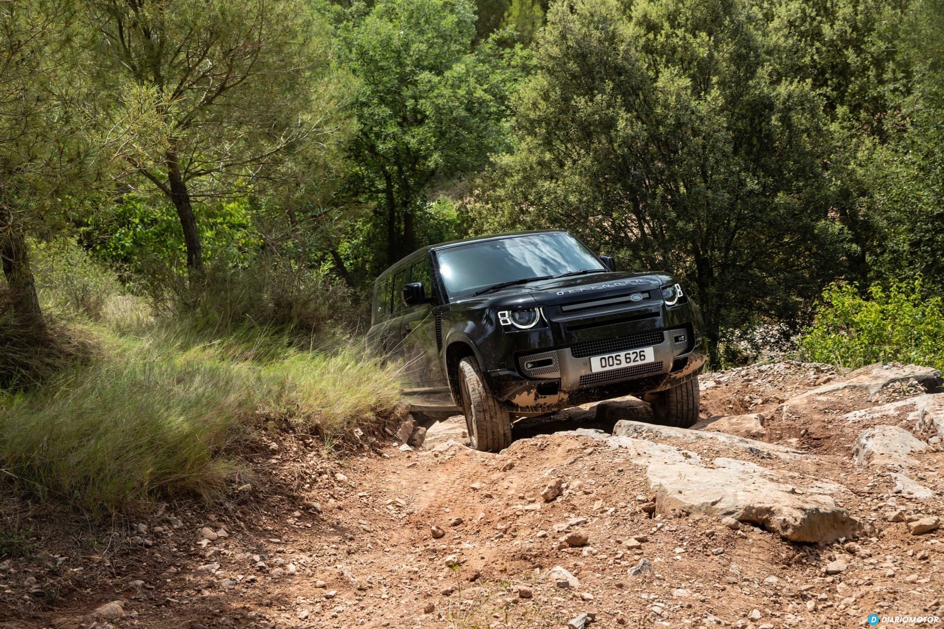 Land Rover Defender 110 V8 Offroad 00008
