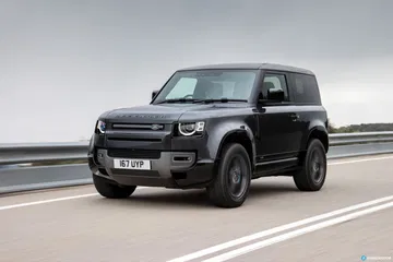 Land Rover Defender 90 V8 Carretera 00003