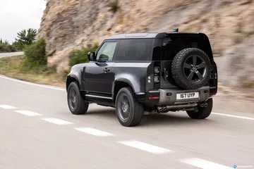 Land Rover Defender 90 V8 Carretera 00005