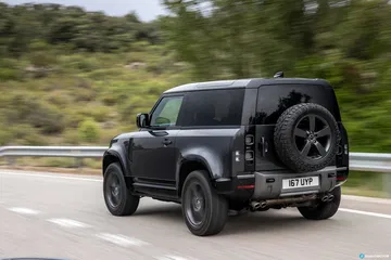 Land Rover Defender 90 V8 Carretera 00007