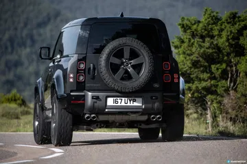 Land Rover Defender 90 V8 Carretera 00018