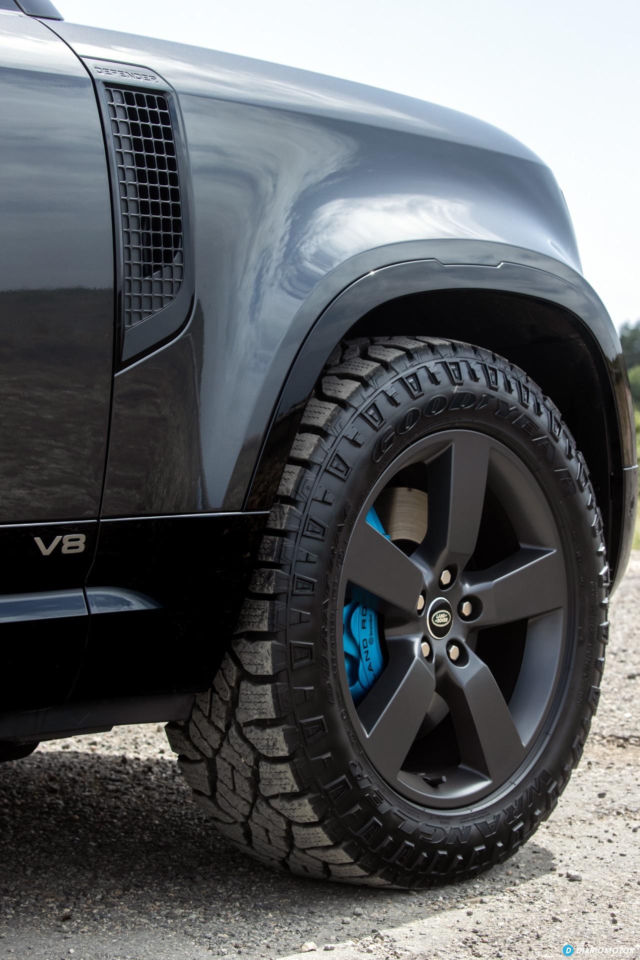 Land Rover Defender 90 V8 Detalles 00005