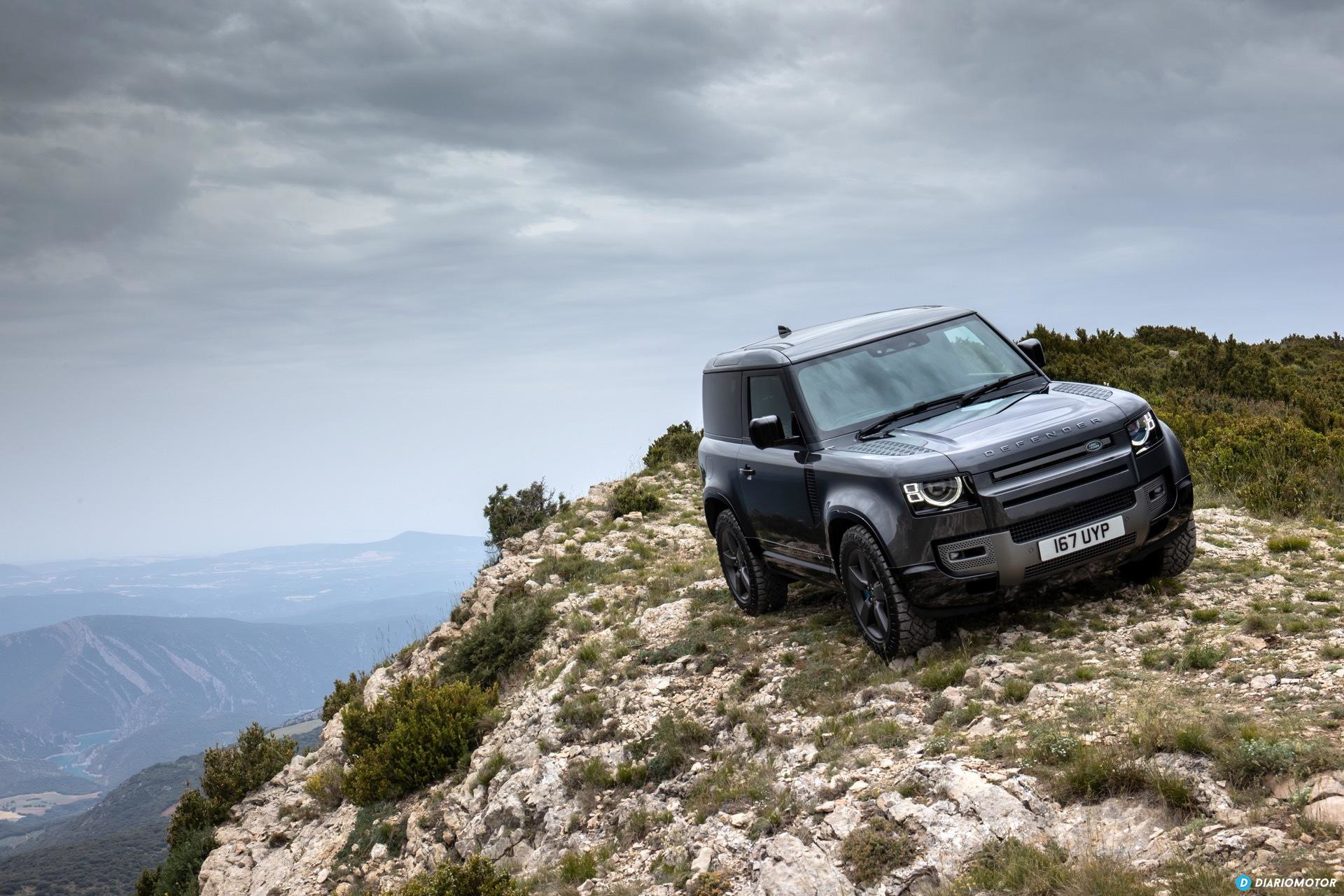 Land Rover Defender 90 V8 Exterior 00007