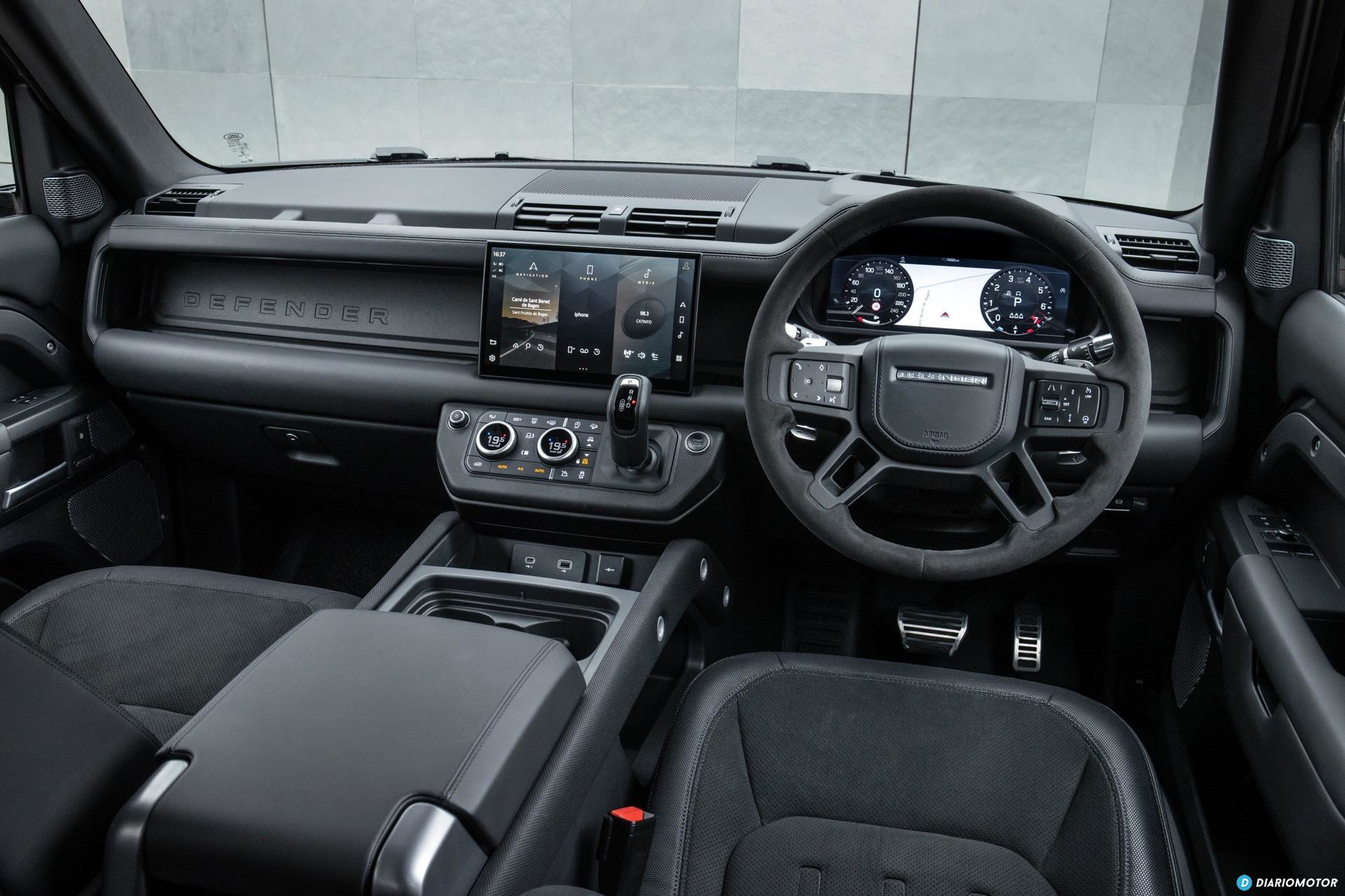 Land Rover Defender 90 V8 Interior 00001