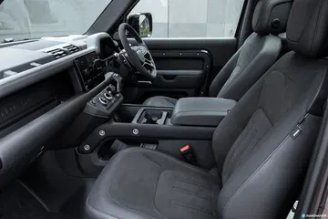 Land Rover Defender 90 V8 Interior 00004