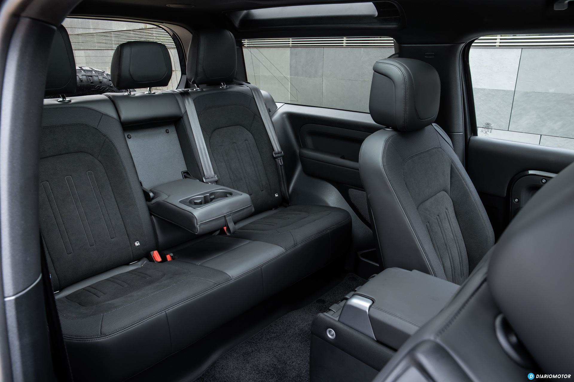 Land Rover Defender 90 V8 Interior 00005