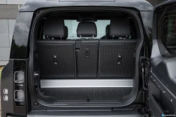 Land Rover Defender 90 V8 Interior 00021