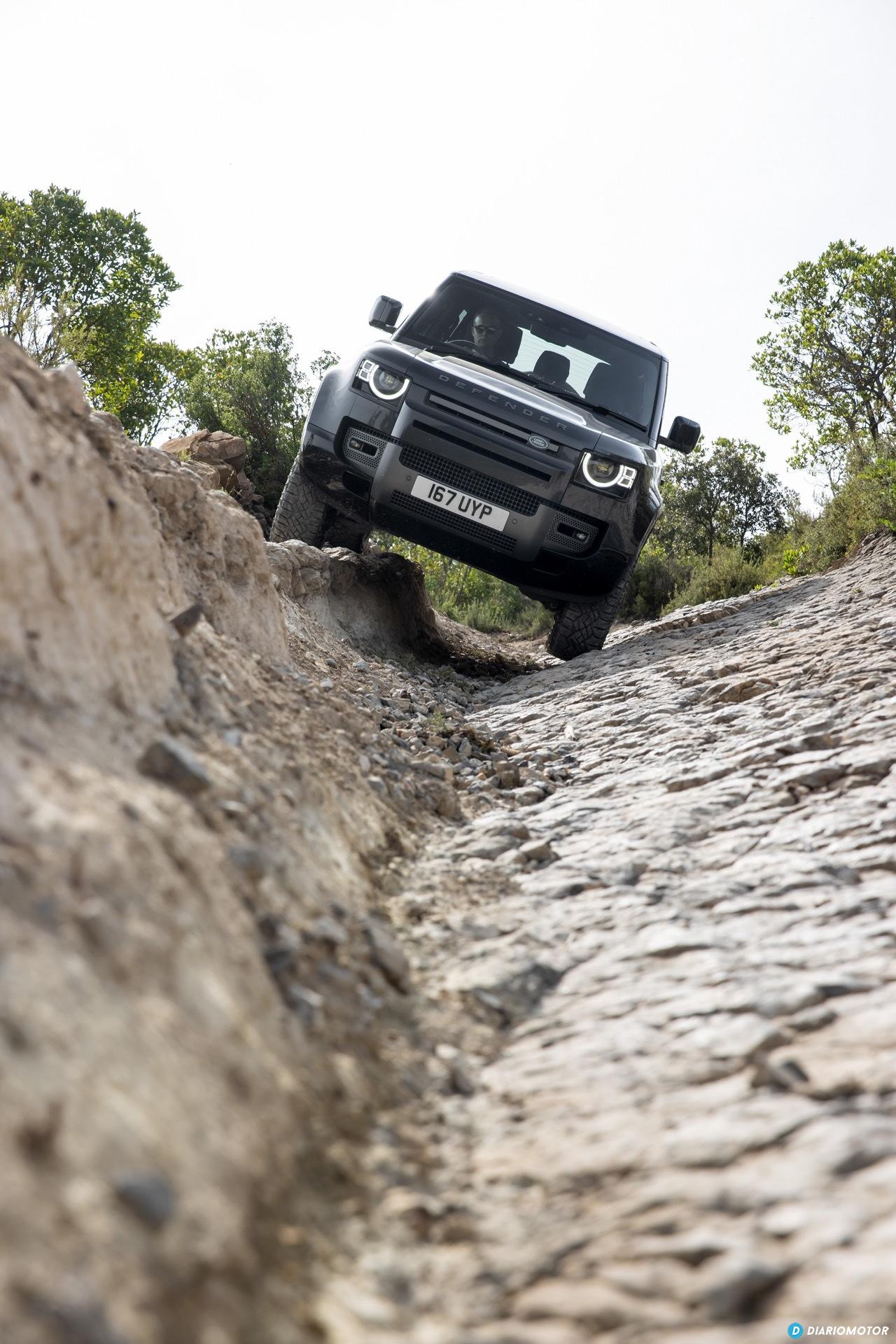 Land Rover Defender 90 V8 Offroad 00007