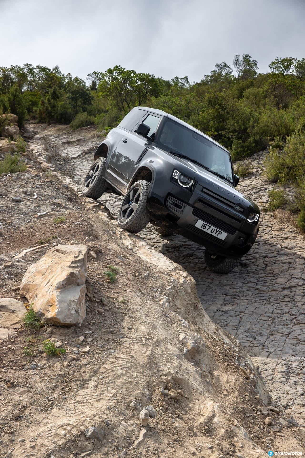 Land Rover Defender 90 V8 Offroad 00008