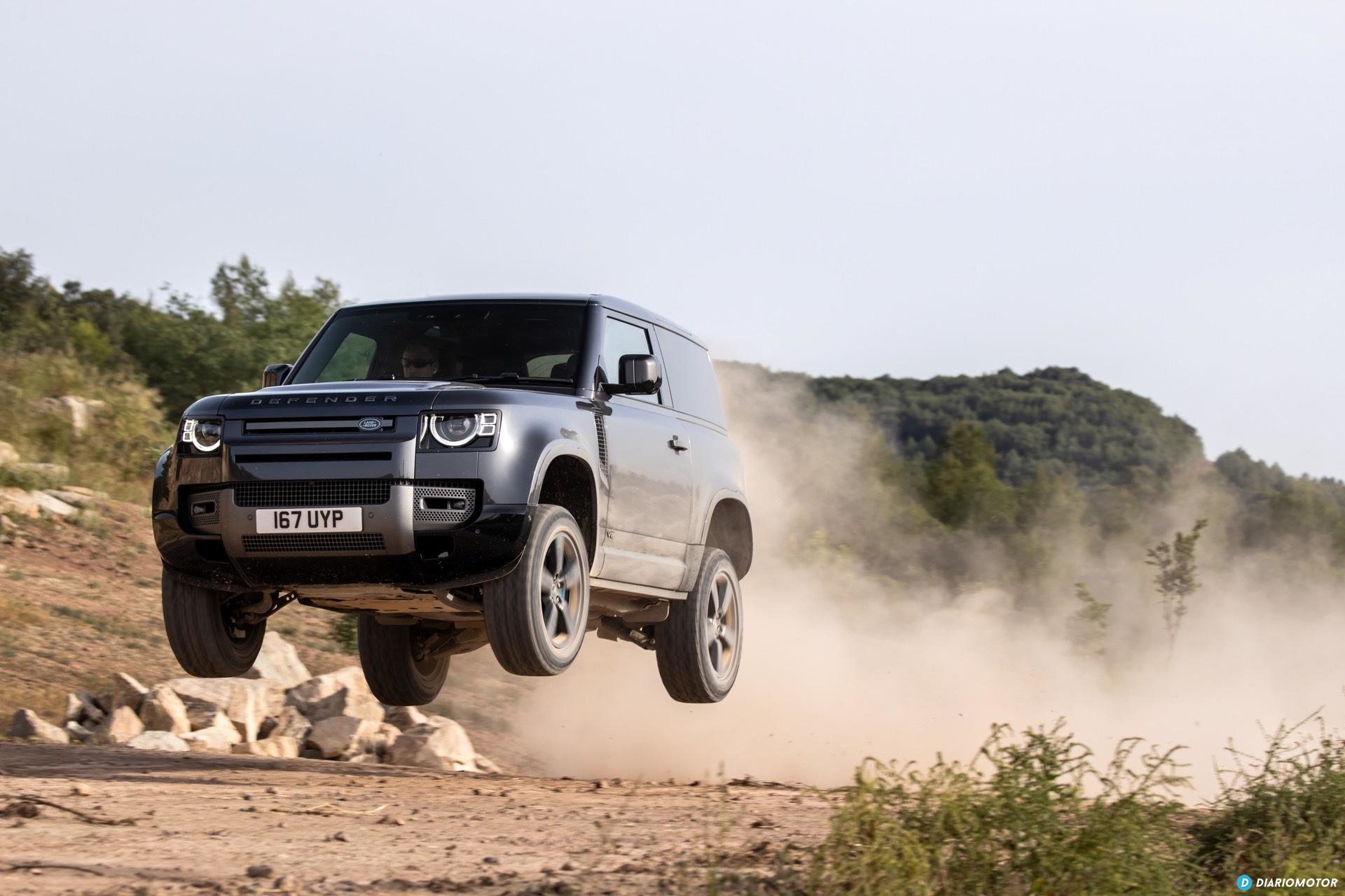 Land Rover Defender 90 V8 Offroad 00032