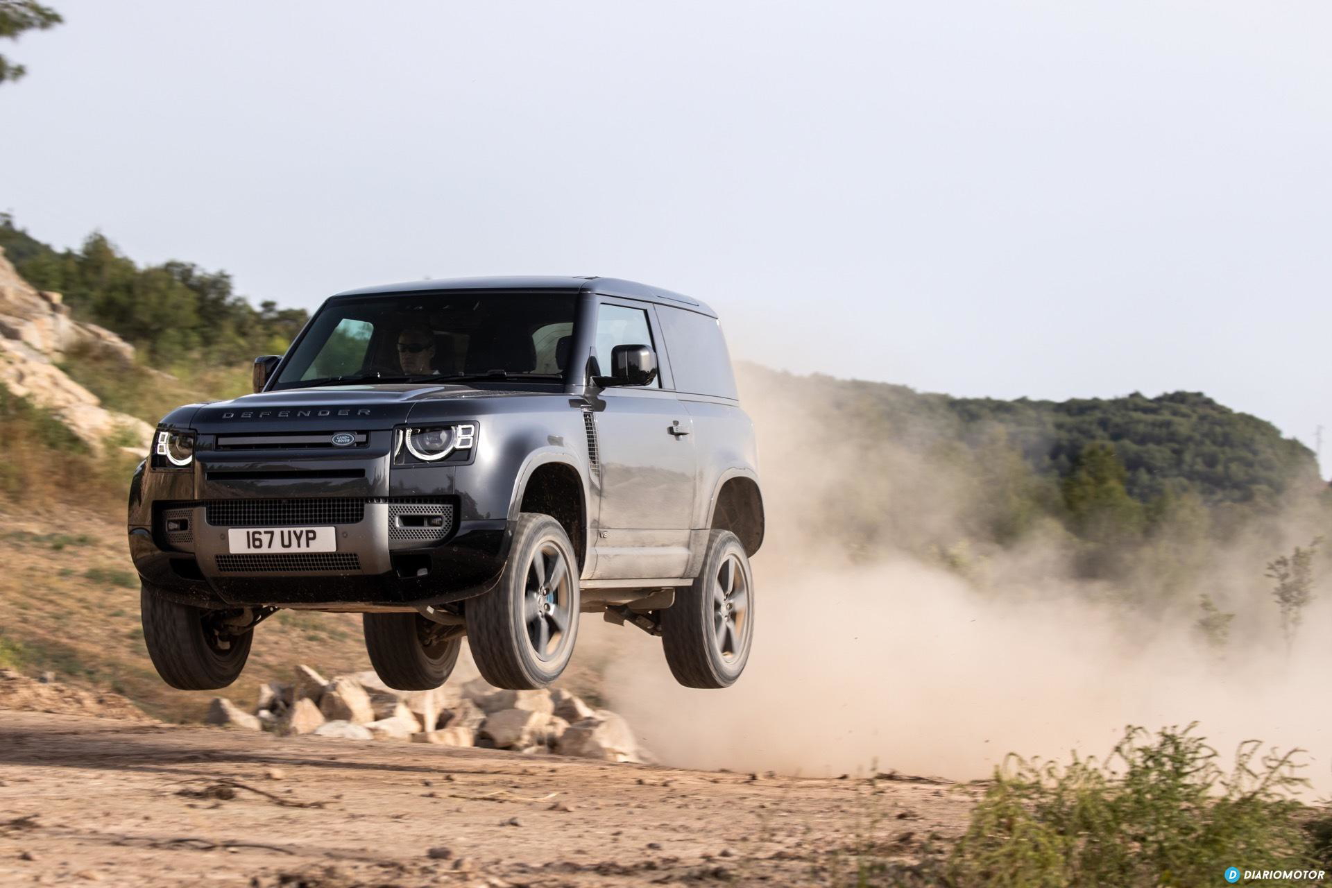 Land Rover Defender 90 V8 Offroad 00033