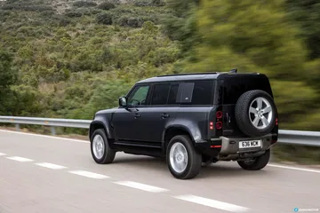 Land Rover Defender D300 Carretera 00013