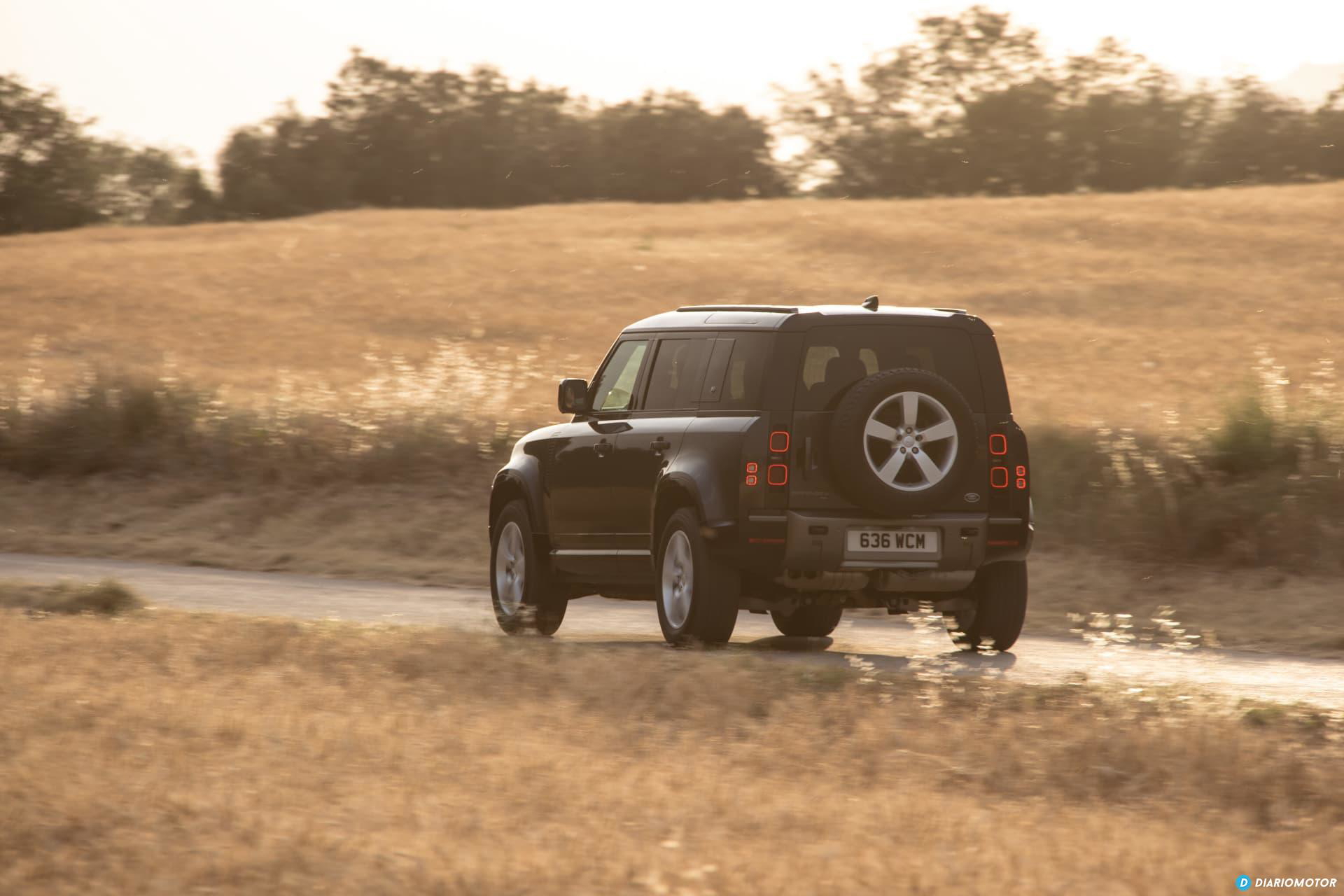 Land Rover Defender D300 Carretera 00025