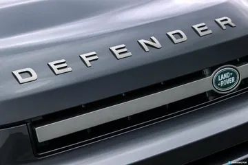 Land Rover Defender D300 Detalles 00001