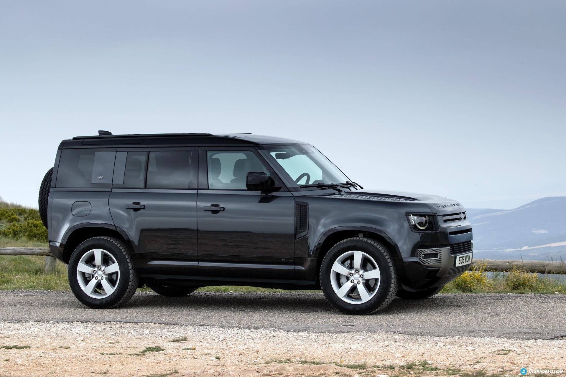 Land Rover Defender D300 Exterior 00003