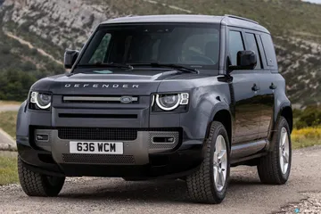 Land Rover Defender D300 Exterior 00006