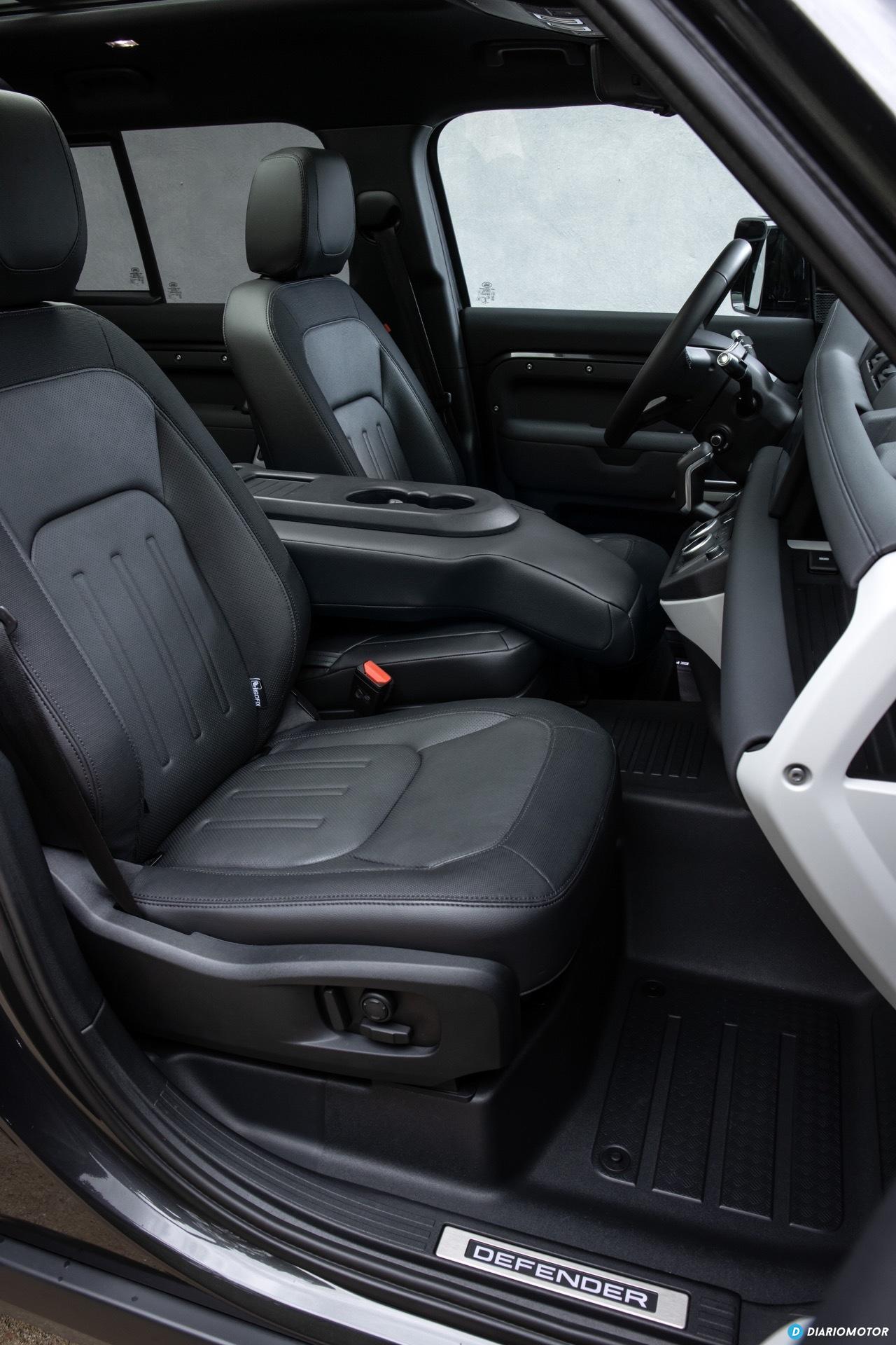 Land Rover Defender D300 Interior 00003