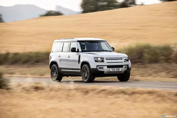 Land Rover Defender Phev Carretera 00001