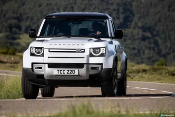 Land Rover Defender Phev Carretera 00005