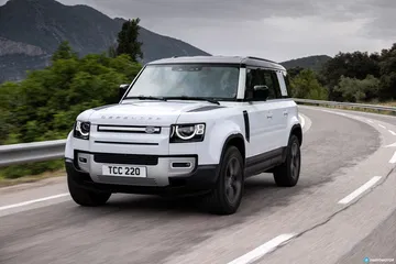 Land Rover Defender Phev Carretera 00011