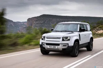 Land Rover Defender Phev Carretera 00013