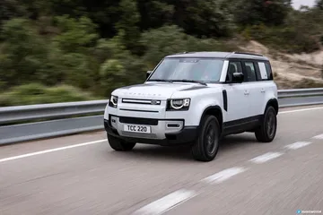 Land Rover Defender Phev Carretera 00017