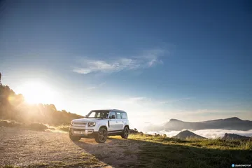 Land Rover Defender Phev Exterior 00003