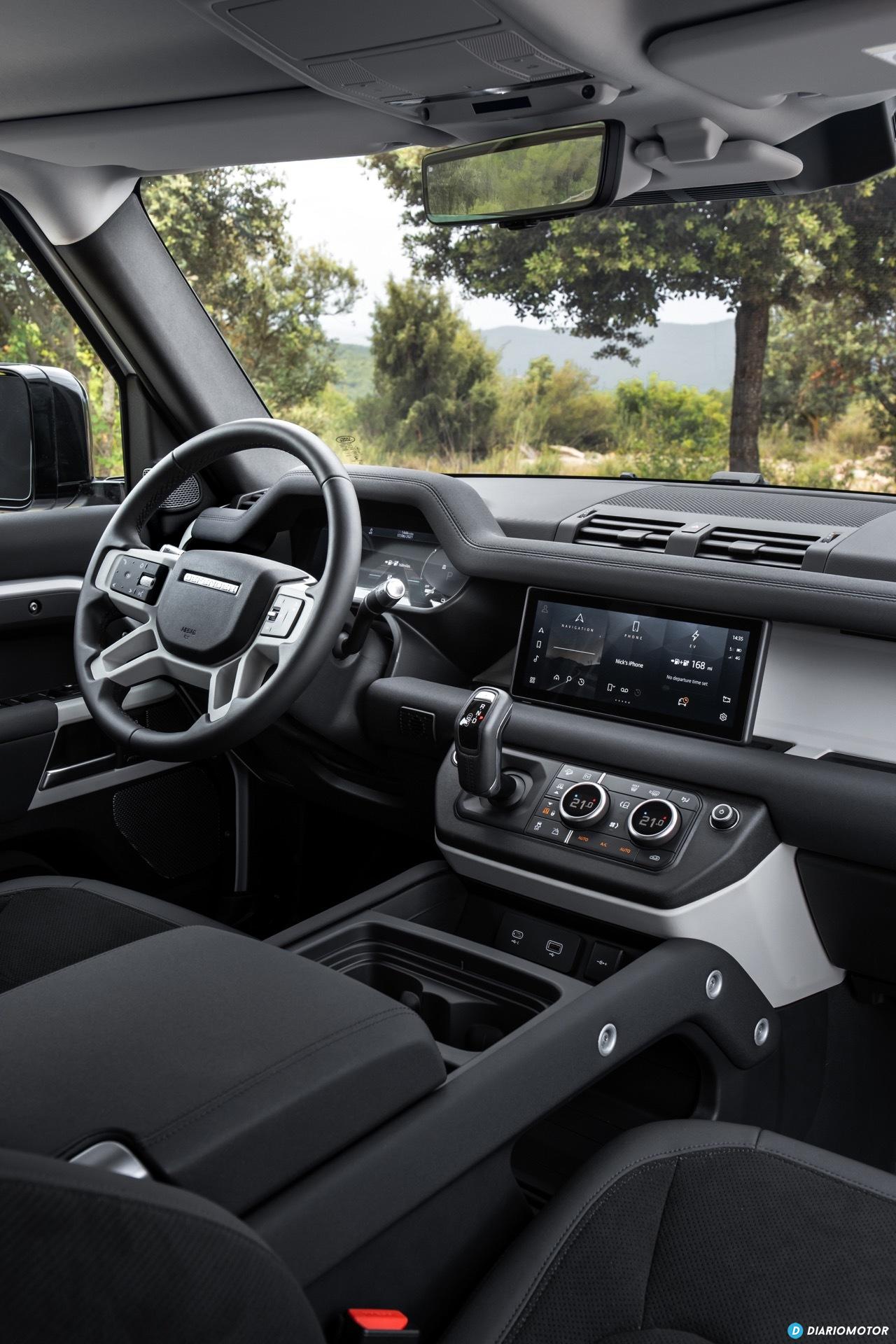 Land Rover Defender Phev Interior 00003