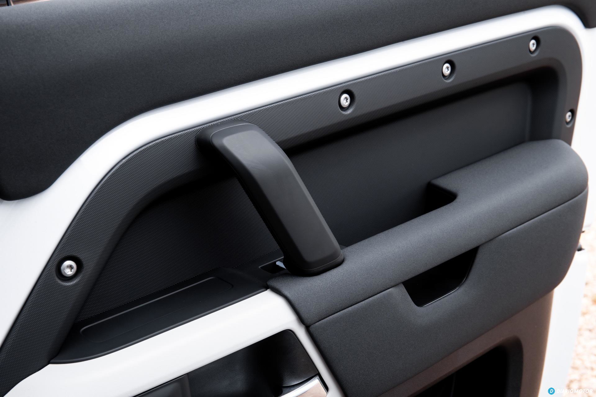 Land Rover Defender Phev Interior 00015