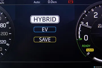 Land Rover Defender Phev Recarga 00008