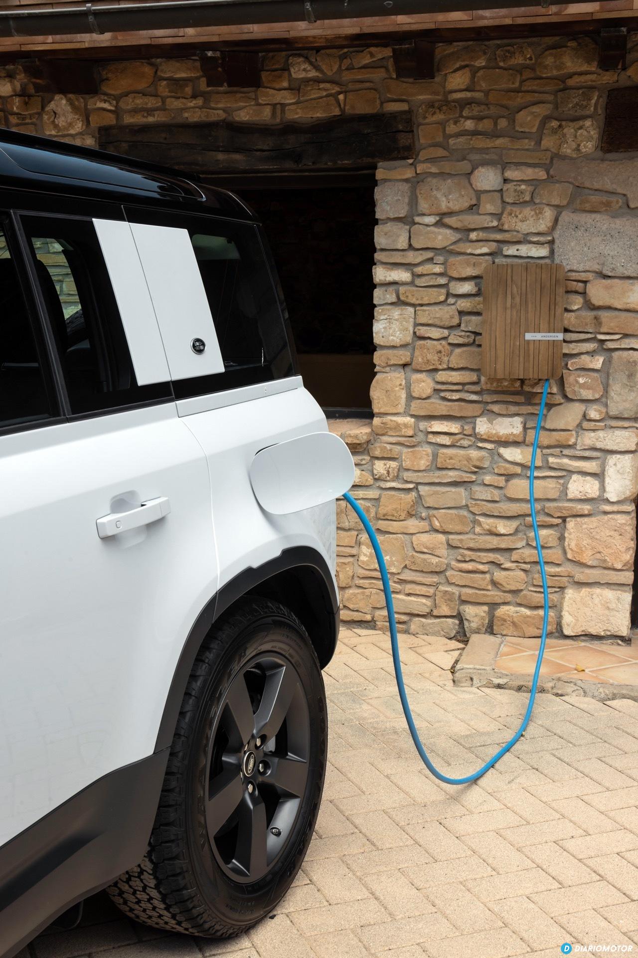 Land Rover Defender Phev Recarga 00022