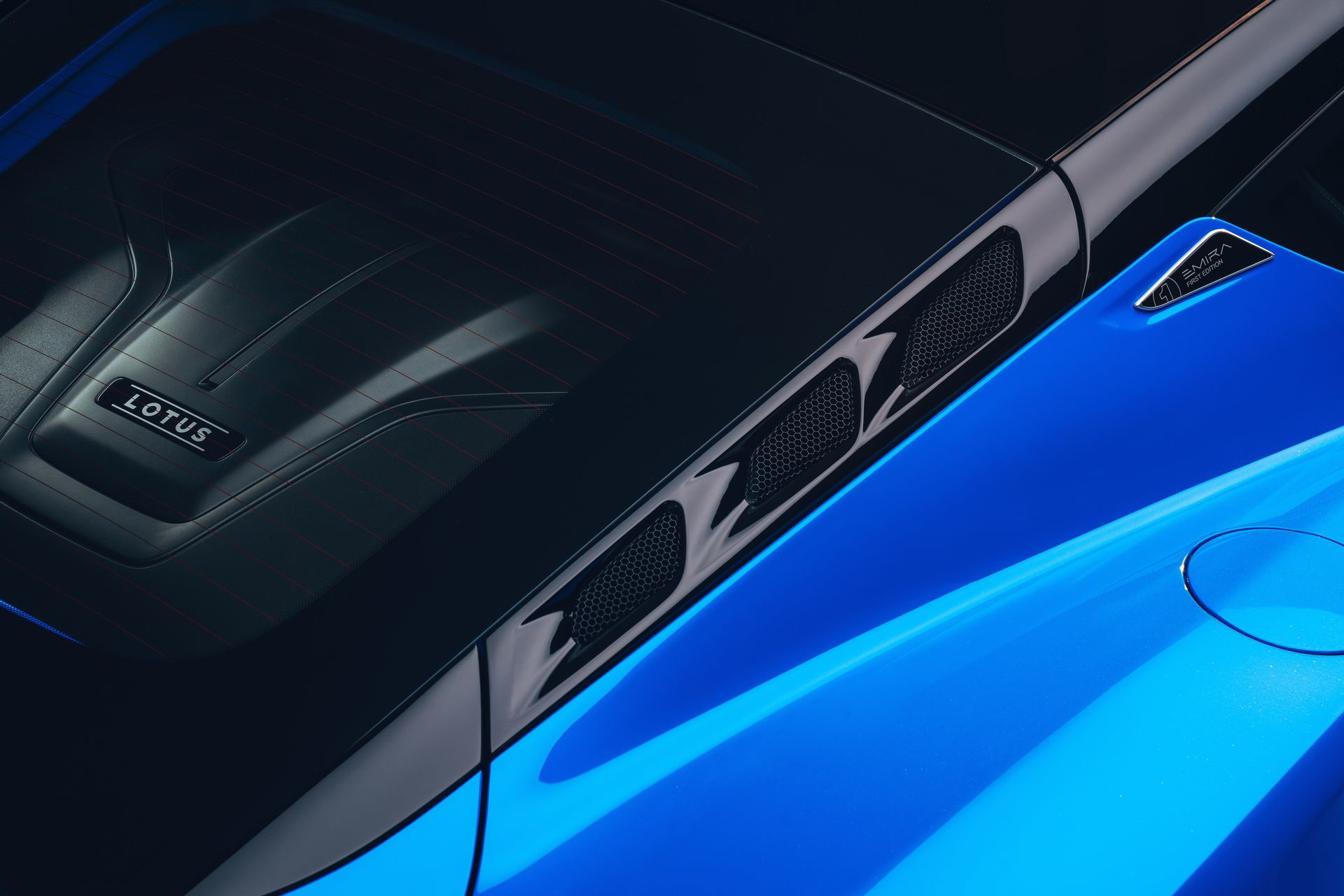 Lotus Emira 2022 14