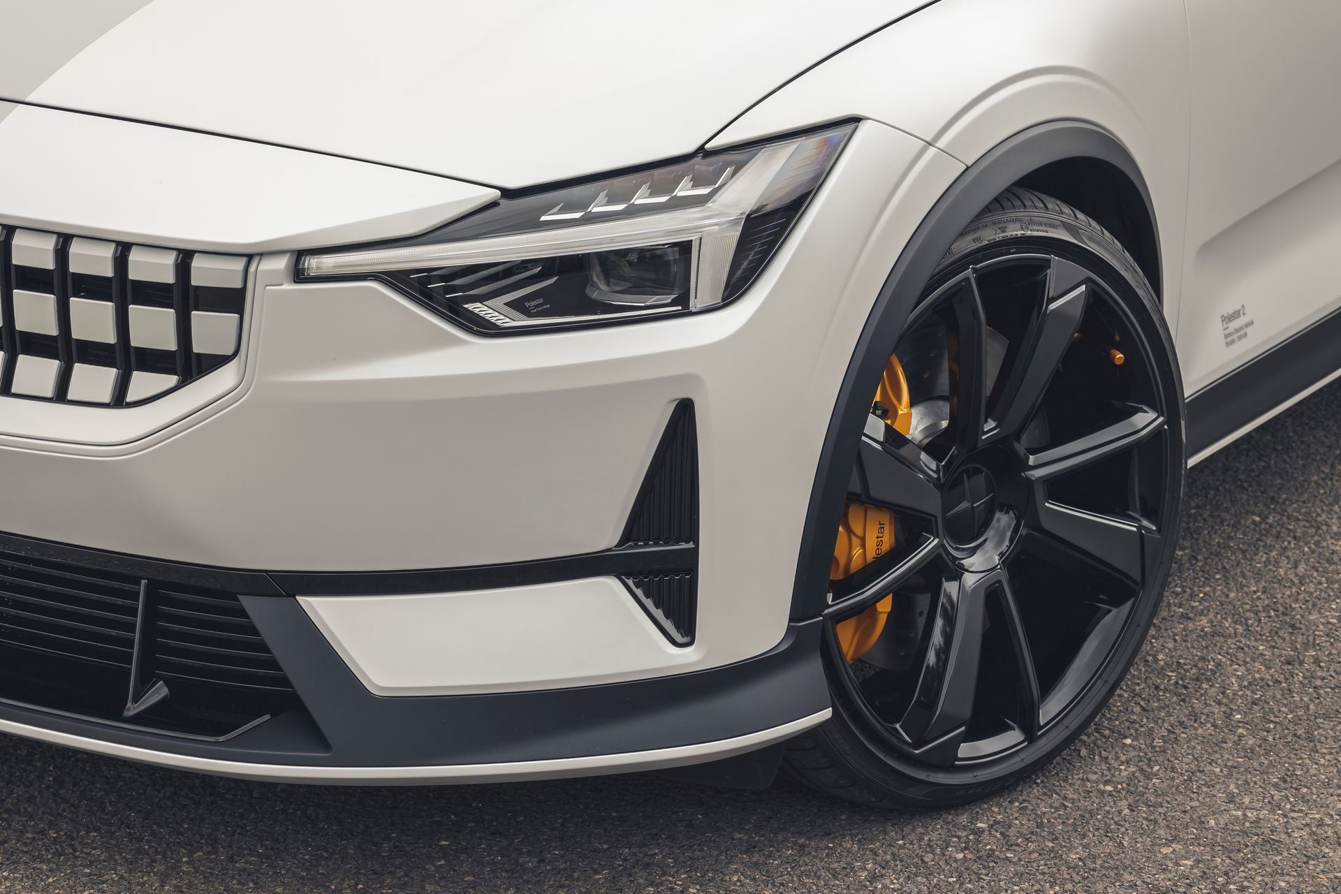 Polestar 2 Goodwood Fos