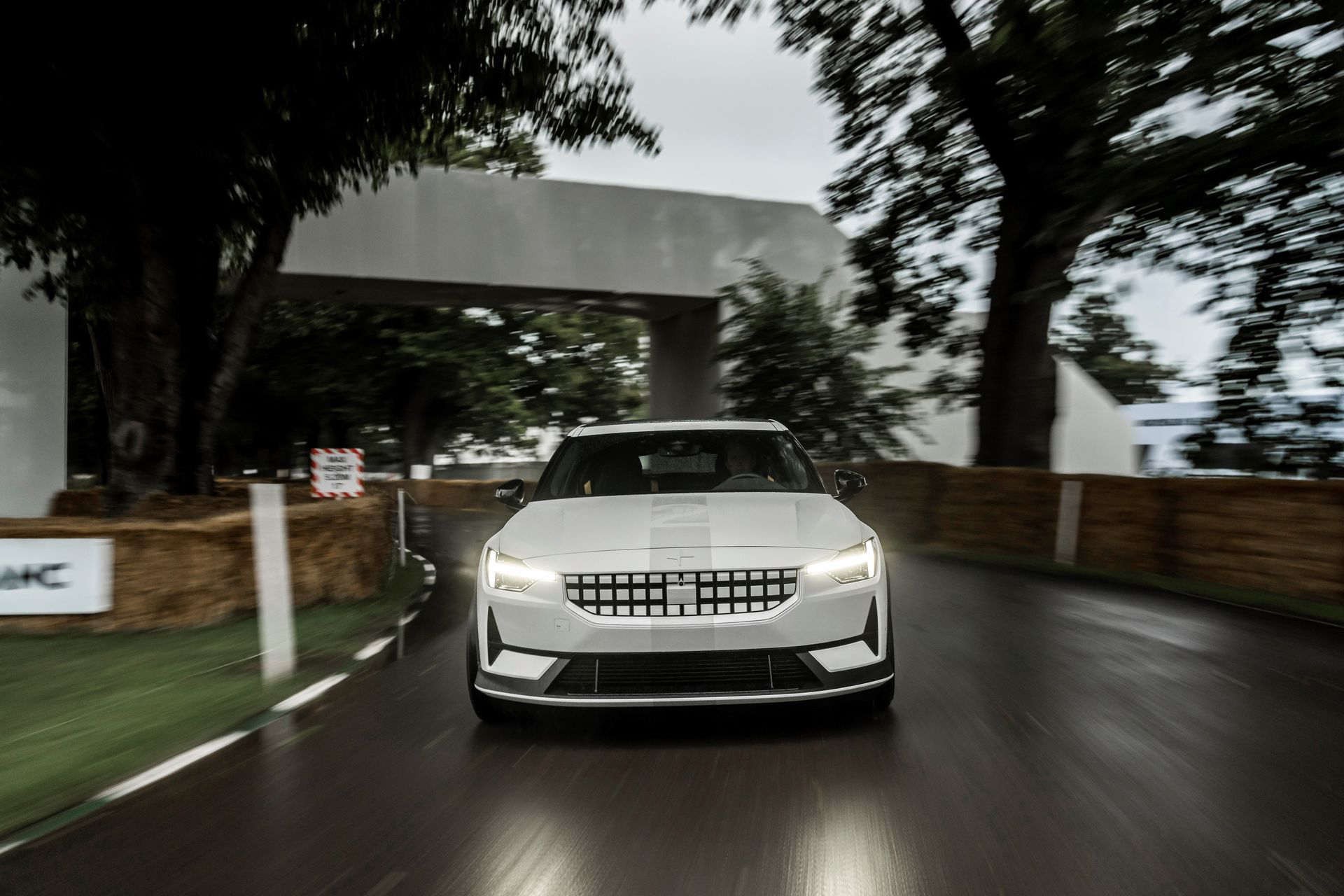 Polestar 2 Goodwood Fos