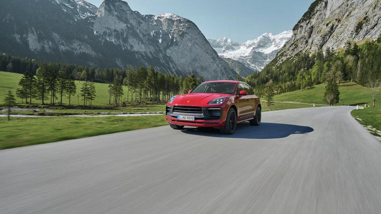 Porsche Macan Gts 2022 Rojo 03