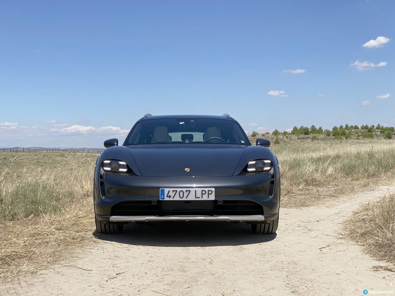 Porsche Taycan Cross Turismo 00003