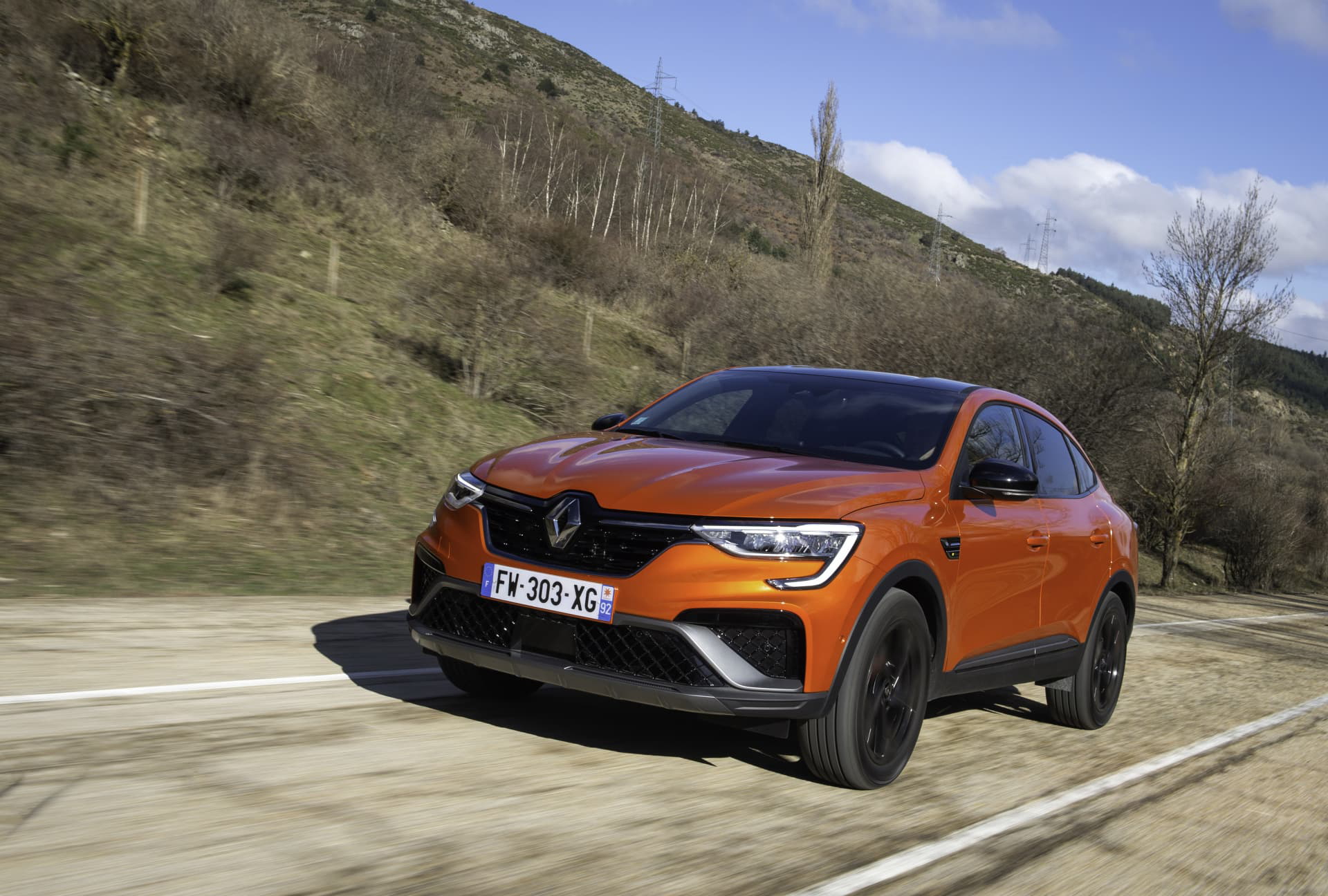 Renault Arkana Tce 160 Precio 01 Exterior