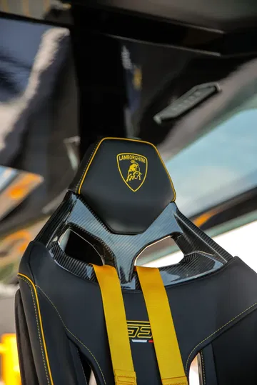 Tecnomar Lamborghini 63 Interior 6