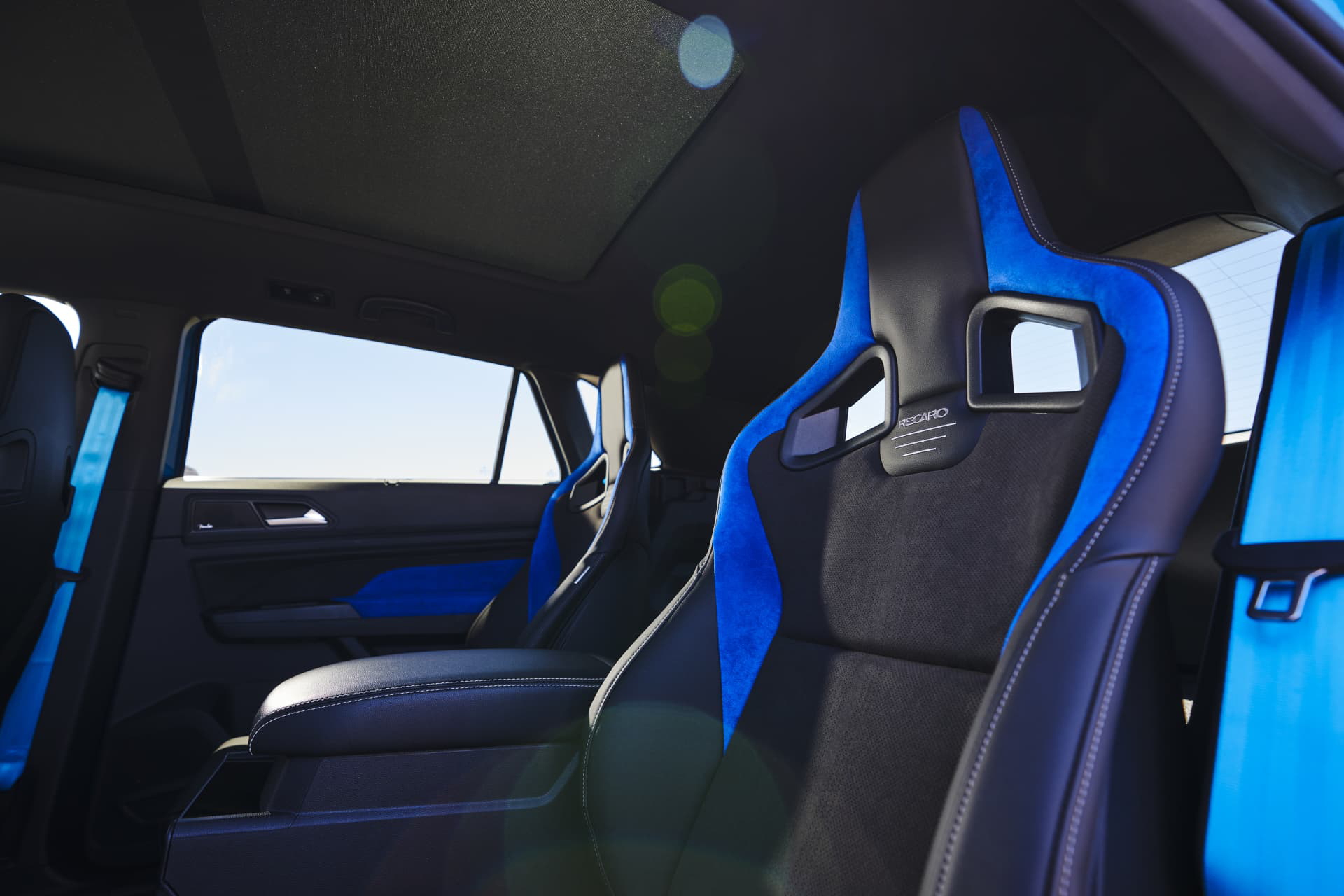 Volkswagen Atlas Cross Sport Gt Concept 0721 20 Interior