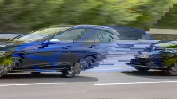 Volkswagen Golf R Variant 2021 0621 015