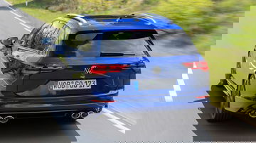 Volkswagen Golf R Variant 2021 0621 016