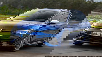 Volkswagen Golf R Variant 2021 0621 019
