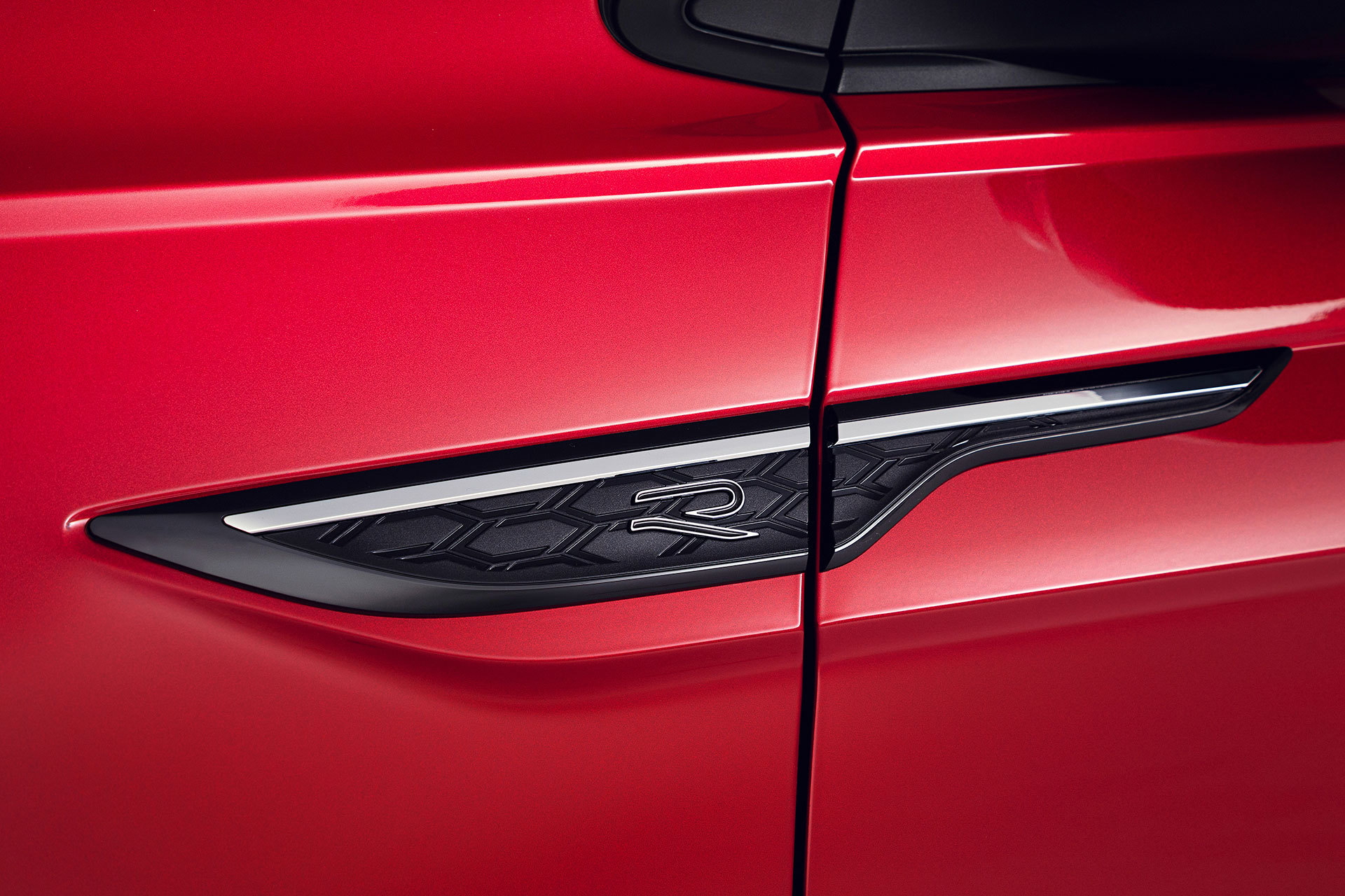 Volkswagen Taigo 2022 Rojo Frontal Kings Red Detalles 05