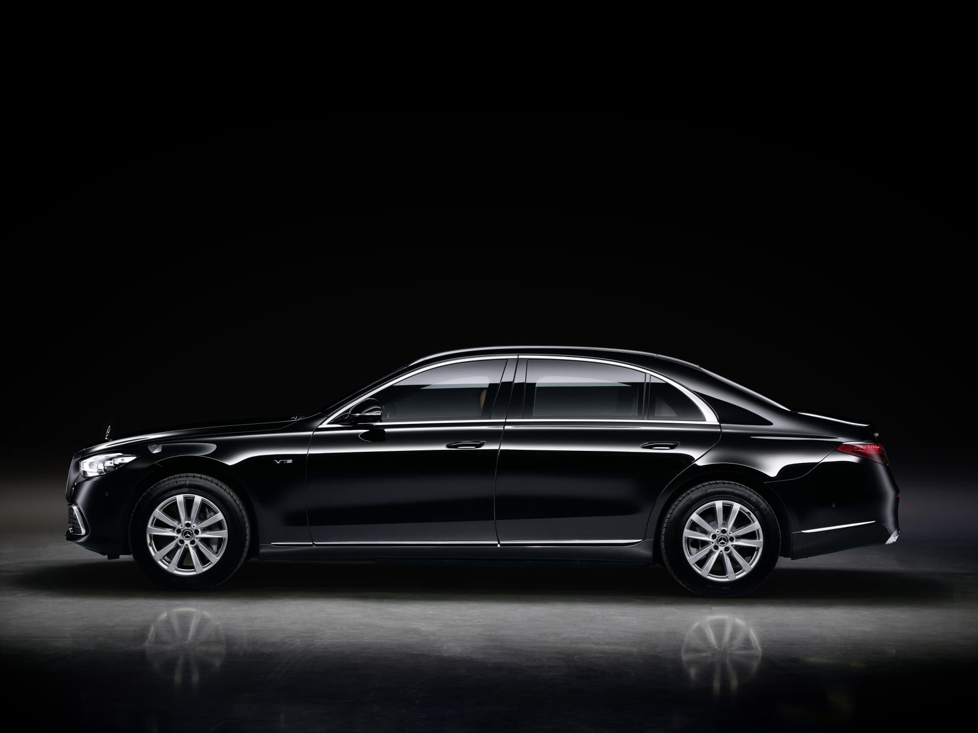 Guard: Sonderschutzversion Der Neuen S Klasse Erstmals Mit Allradantrieb Guard: Special Protection Version Of The New S Class, For The First Time With All Wheel Drive