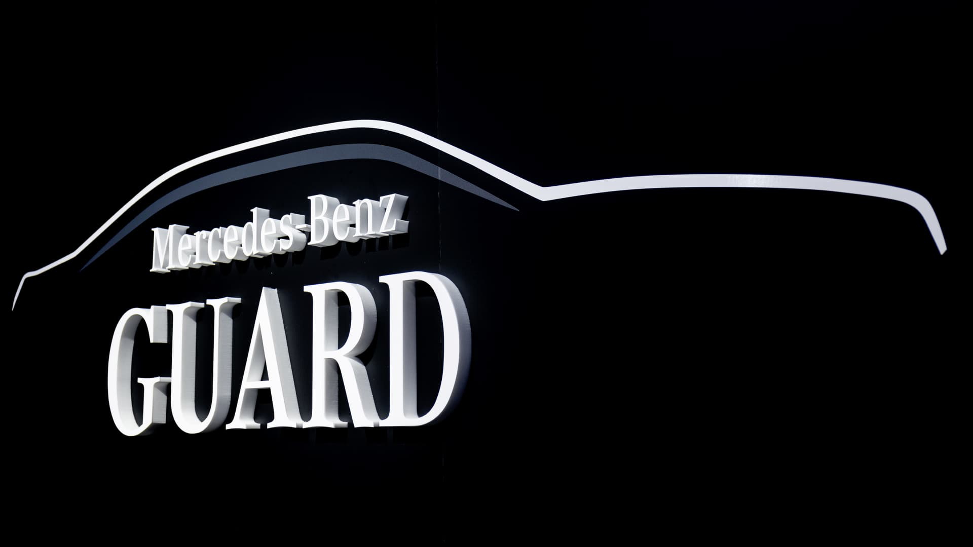 Guard: Sonderschutzversion Der Neuen S Klasse Erstmals Mit Allradantrieb Guard: Special Protection Version Of The New S Class, For The First Time With All Wheel Drive